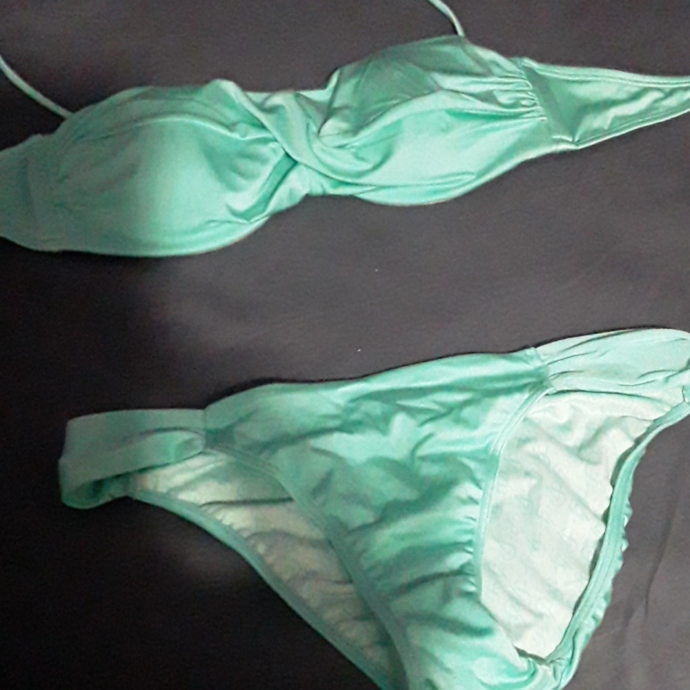 Bathing suit